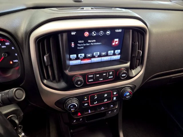 Used 2016 SUMMIT WHITE GMC 4WD SLT image 23