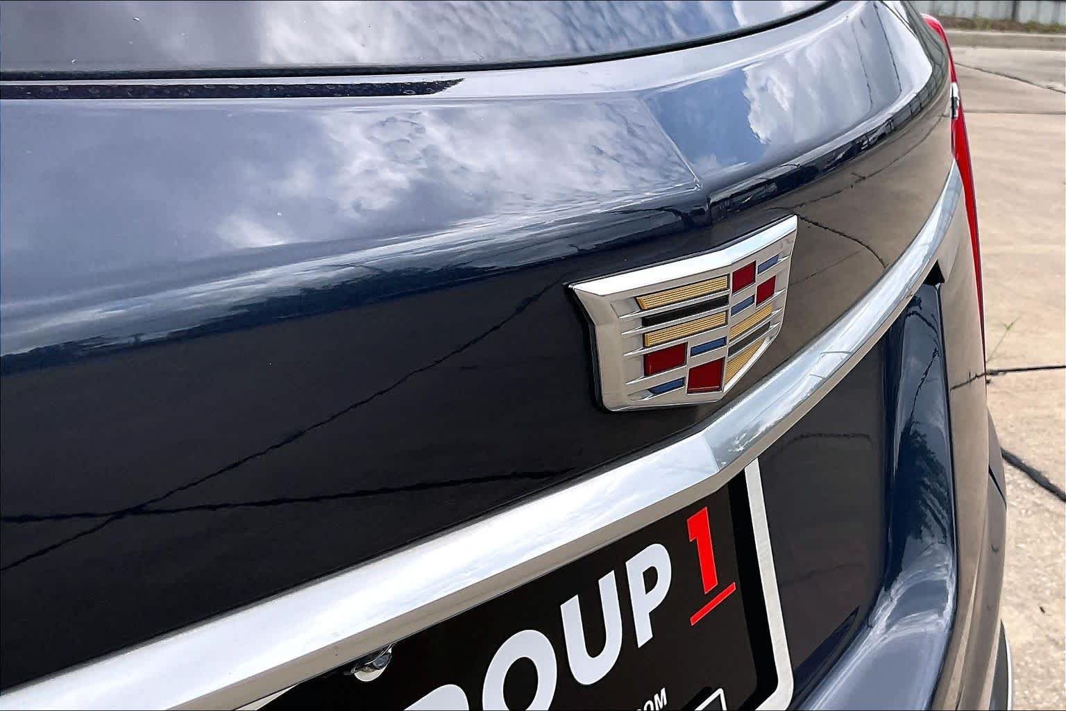 Used 2019 Harbor Blue Metallic Cadillac Luxury FWD image 29