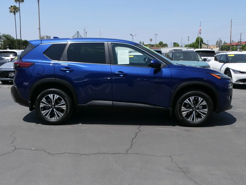 Used 2023 Blue Nissan SV image 2