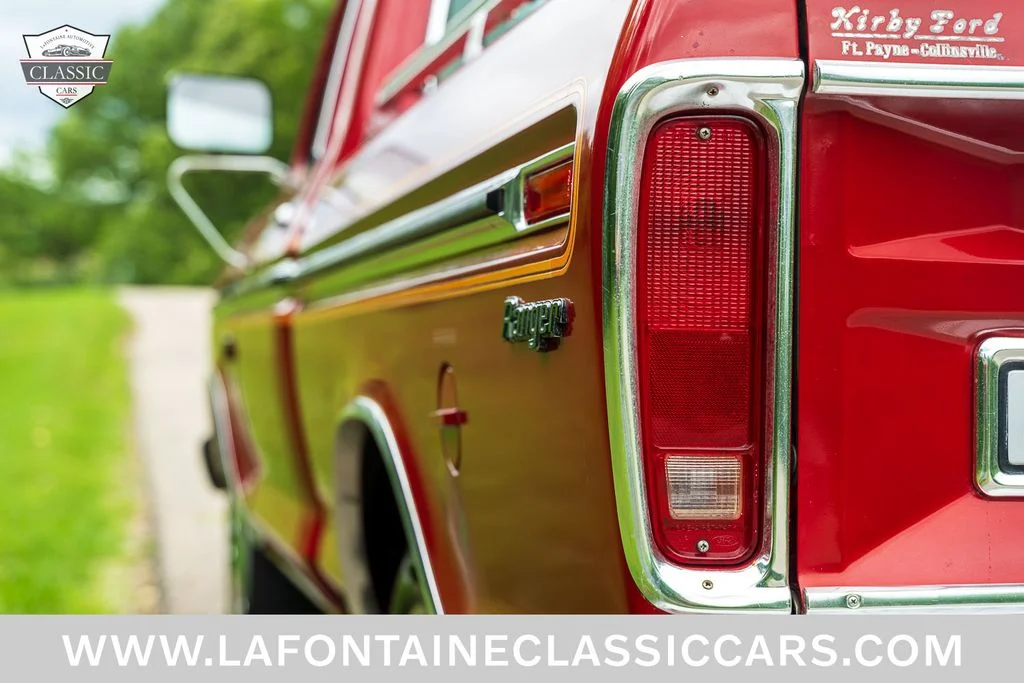 Used 1975 Red Ford  image 49
