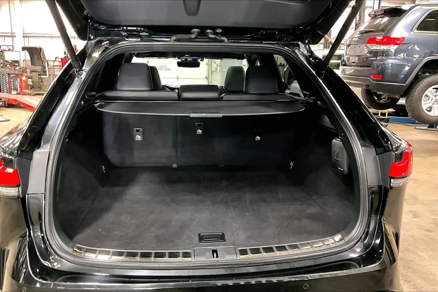 Used 2023 Caviar Lexus F SPORT Handling image 32