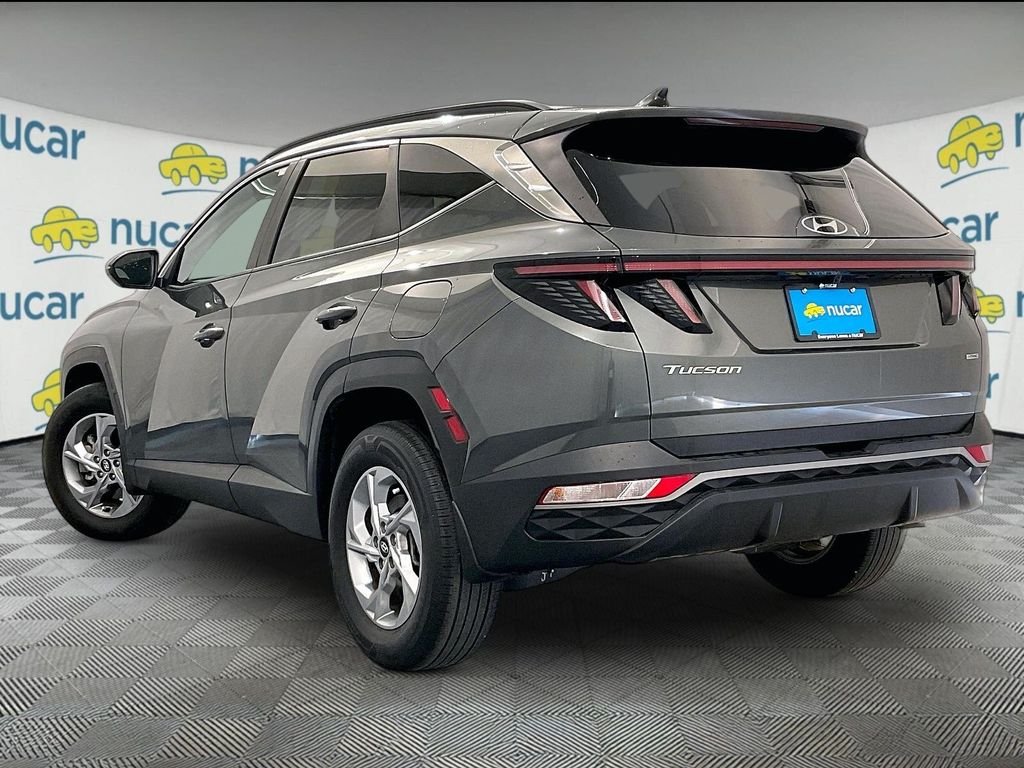 Used 2023 Amazon Gray Hyundai SEL image 4