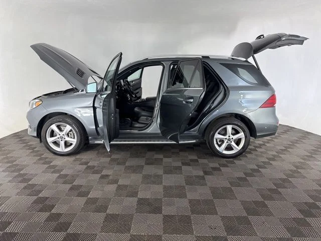 Used 2019  Mercedes-Benz GLE 400 image 10