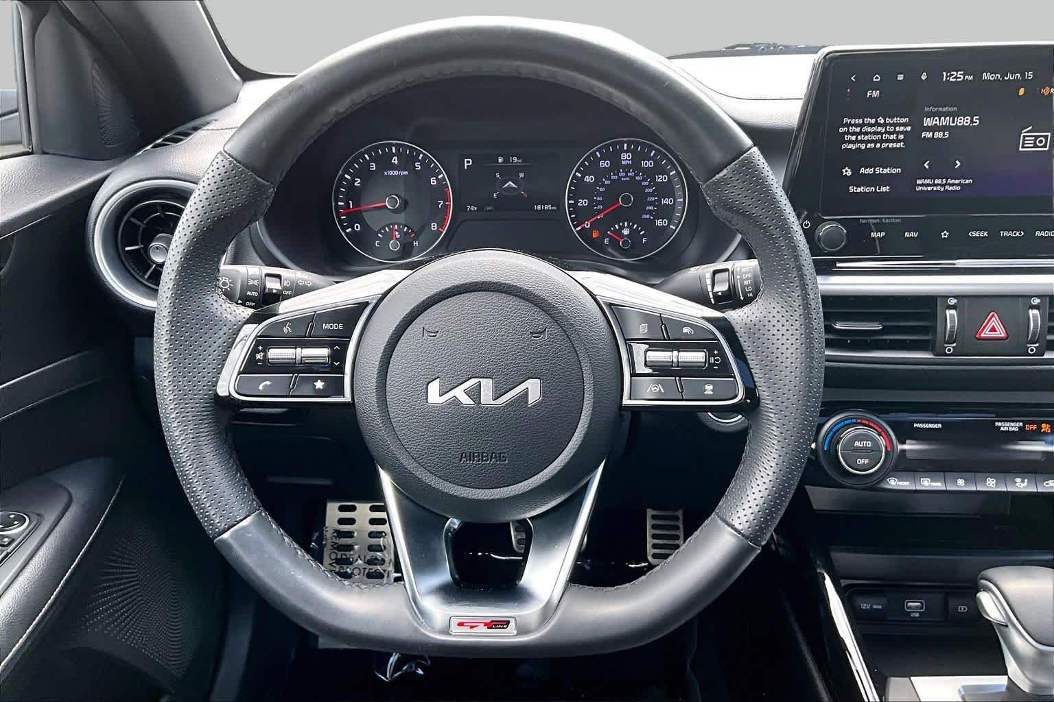 Used 2023 Gravity Gray Kia GT-Line image 6