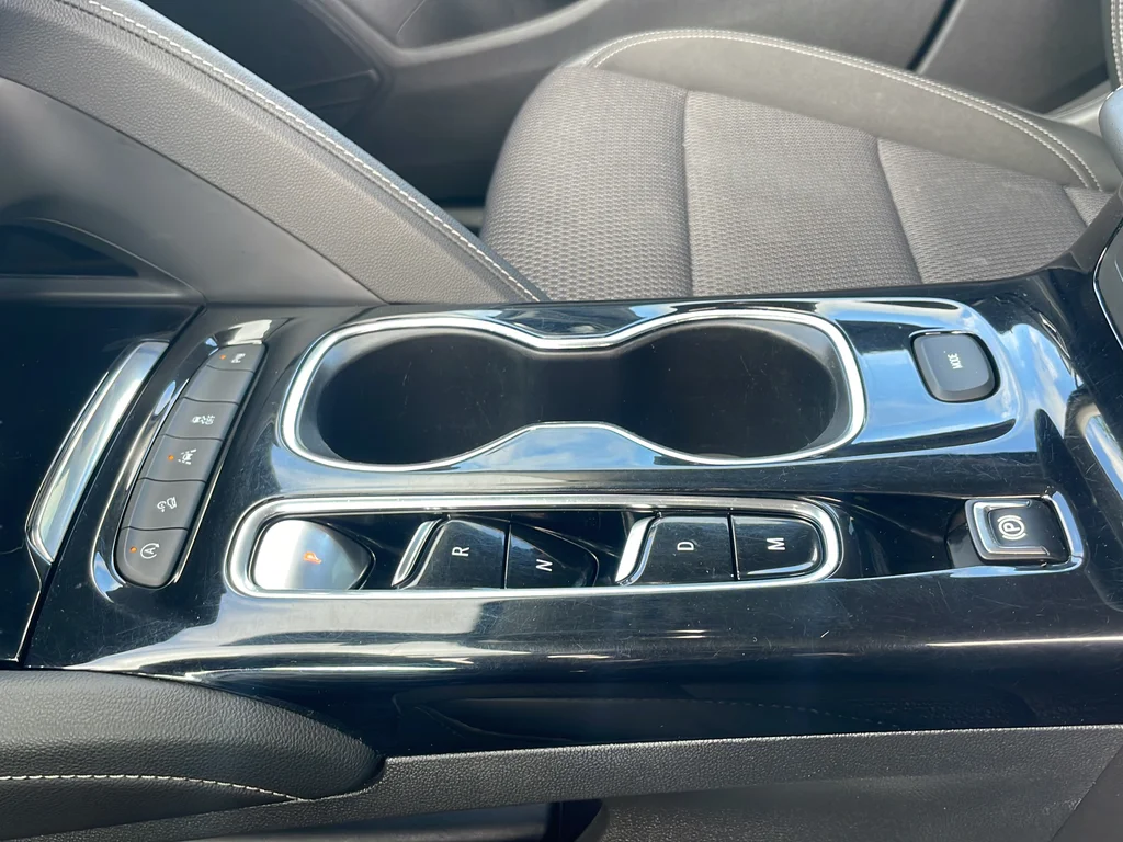 Used 2023 White Buick Preferred image 23
