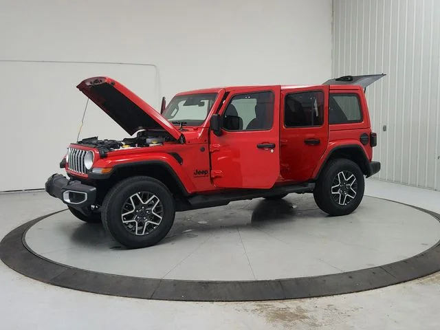 New 2026 Firecracker Red Clear-Coat Exterior Paint Jeep Sahara image 12