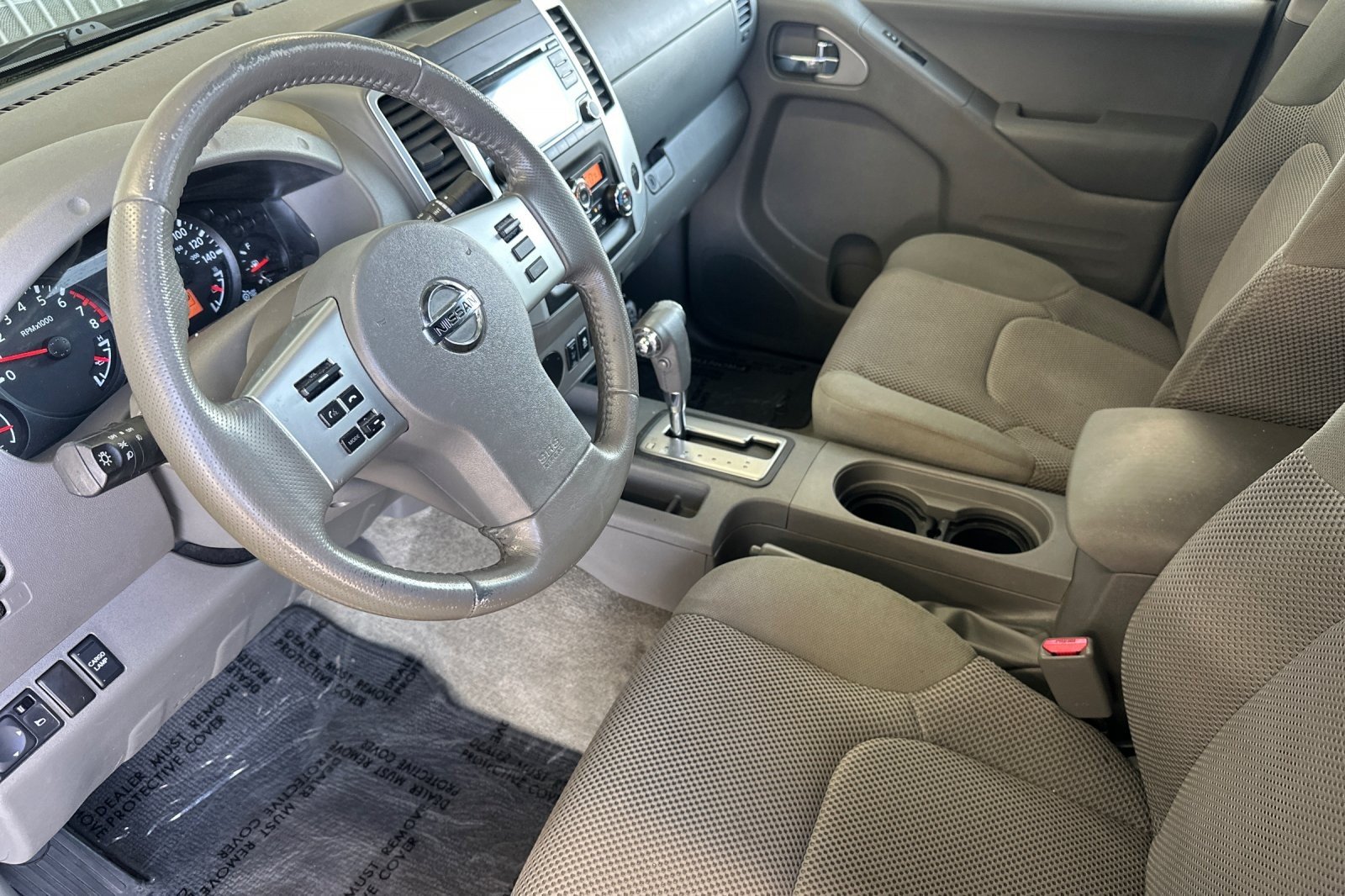Used 2016  Nissan SV image 9