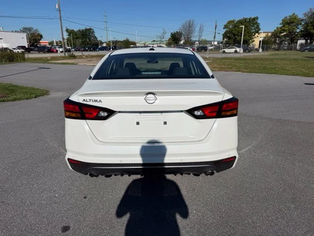 New 2026 Pearl White Nissan 2.5 SV image 11