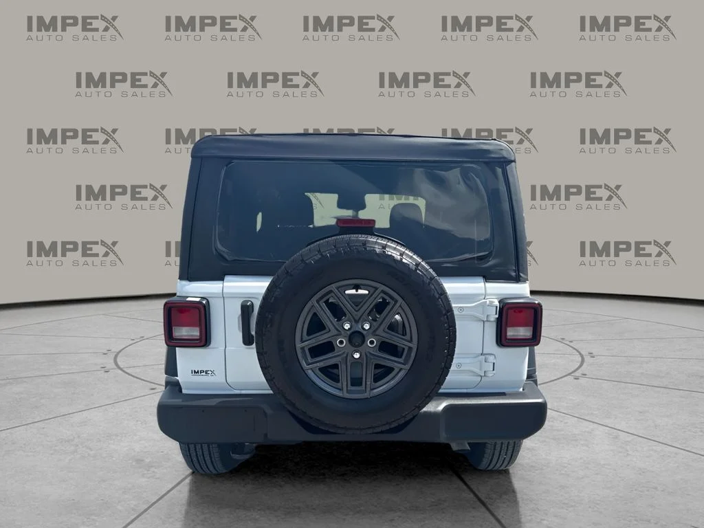 Used 2025 White Jeep Sport S image 4