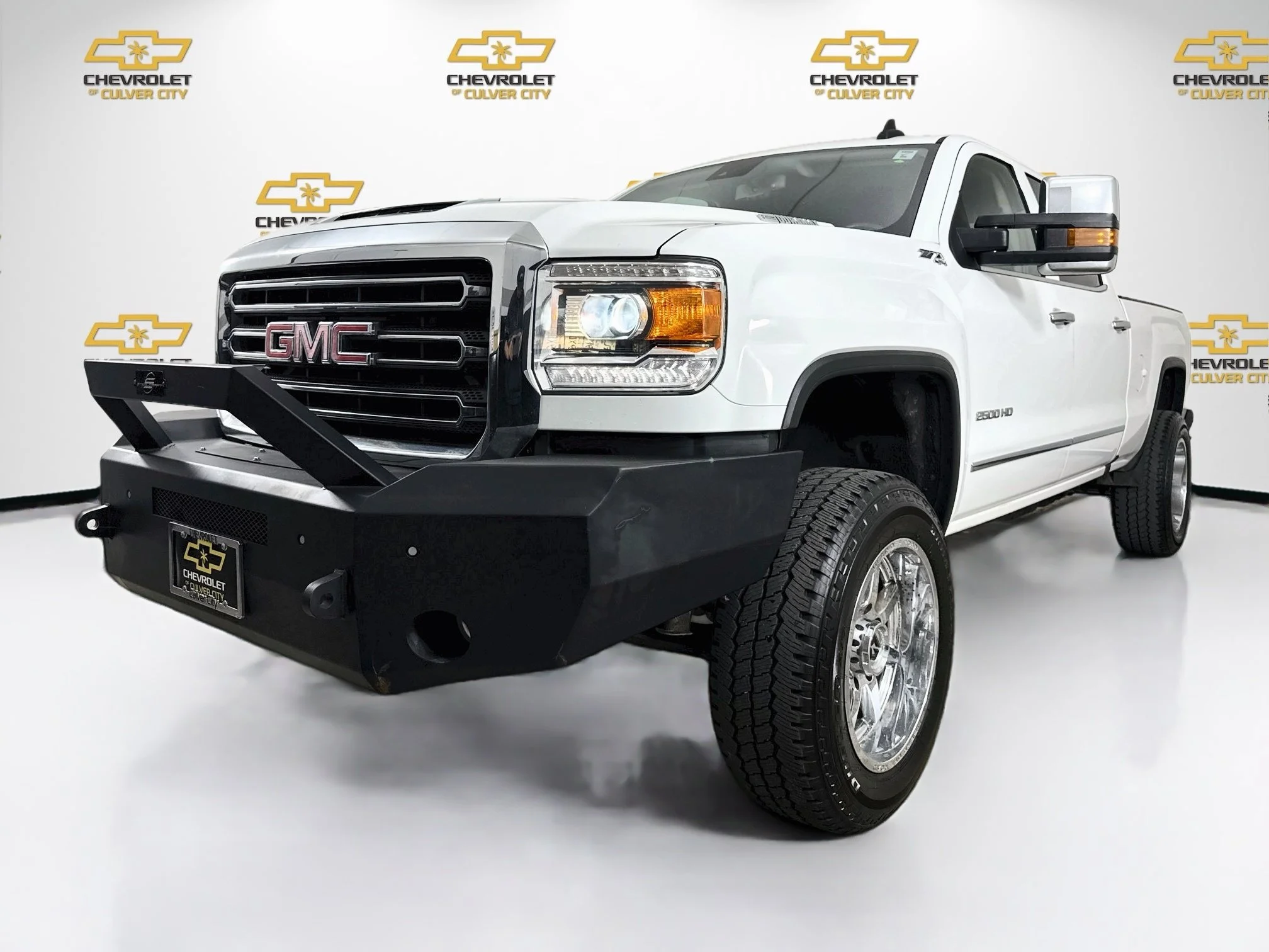 Used 2019 SUMMIT WHITE GMC SLT image 3
