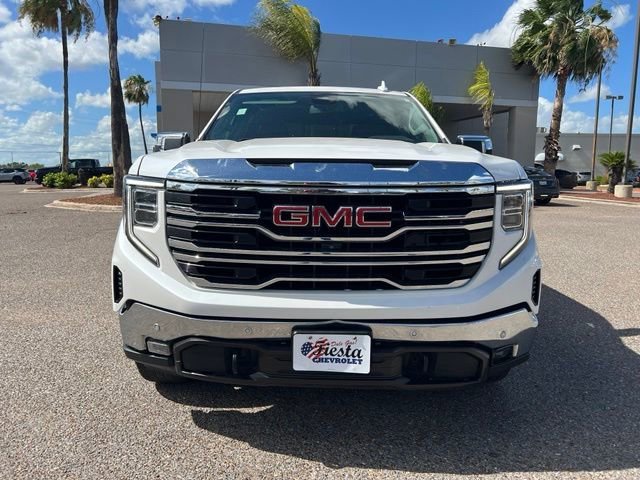 Used 2024 White Frost Tricoat GMC SLT image 2