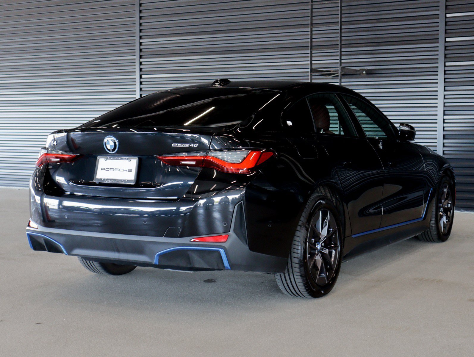 Used 2022 Black Sapphire Metallic BMW eDrive40 image 13