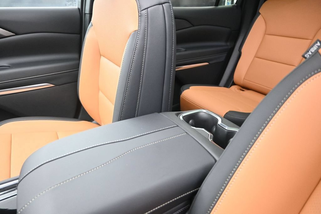 2027 Chevrolet Traverse Z71 - Photo 14