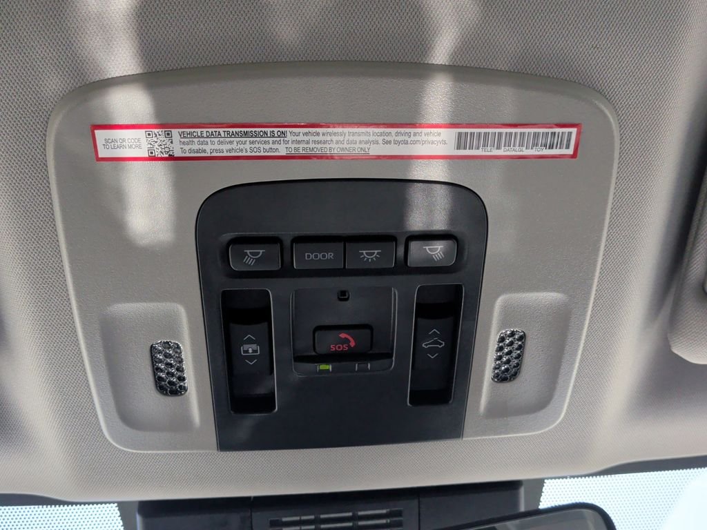 Certified Used 2025  Toyota XLE image 22