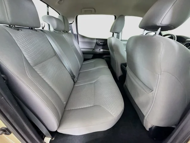 Certified Used 2020  Toyota SR5 image 24
