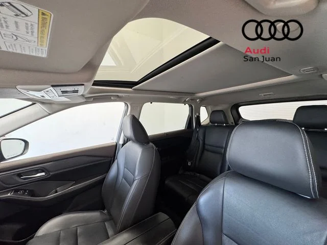Used 2022 Gray Nissan SL image 17