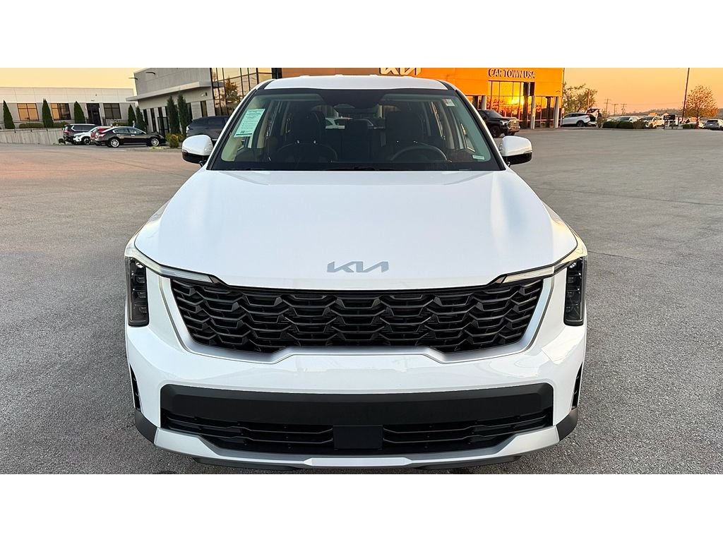 New 2026 Glacial White Pearl Kia LX image 28
