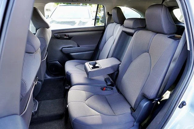 Used 2025 Silver Toyota LE image 15