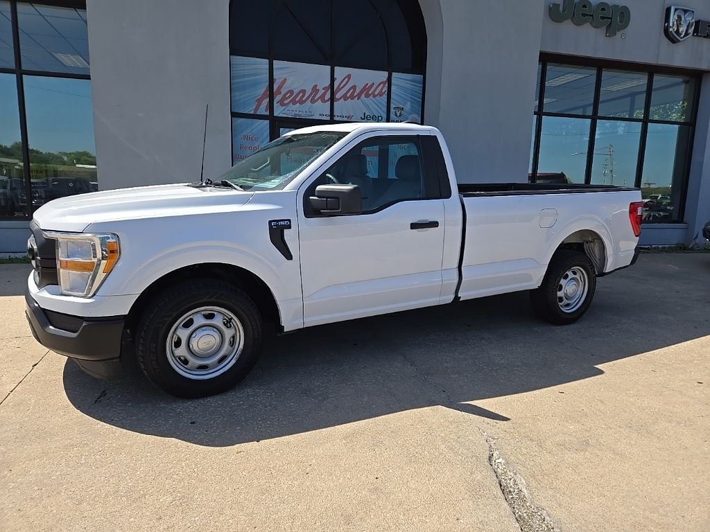 Used 2021 White Ford XL image 3