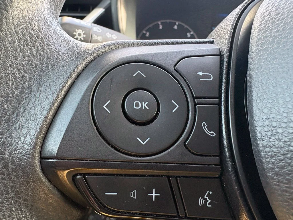 Used 2023 White Toyota LE image 28