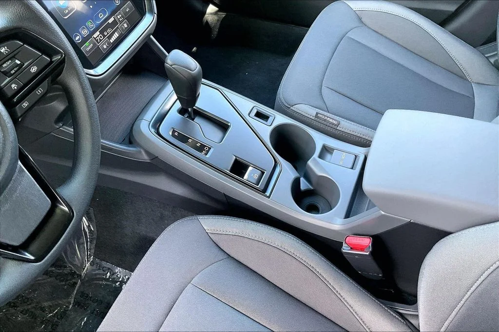 New 2026 CRYSTAL WHITE PEARL Subaru Premium image 9