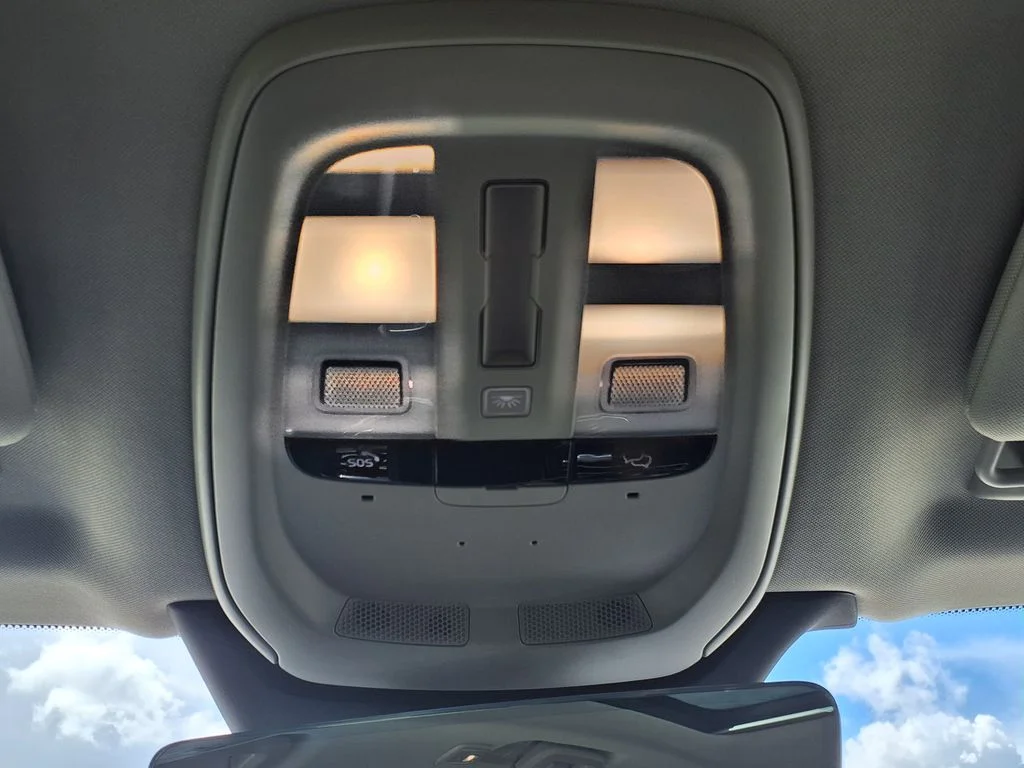 Certified Used 2025 Gray Volvo B5 Core image 31
