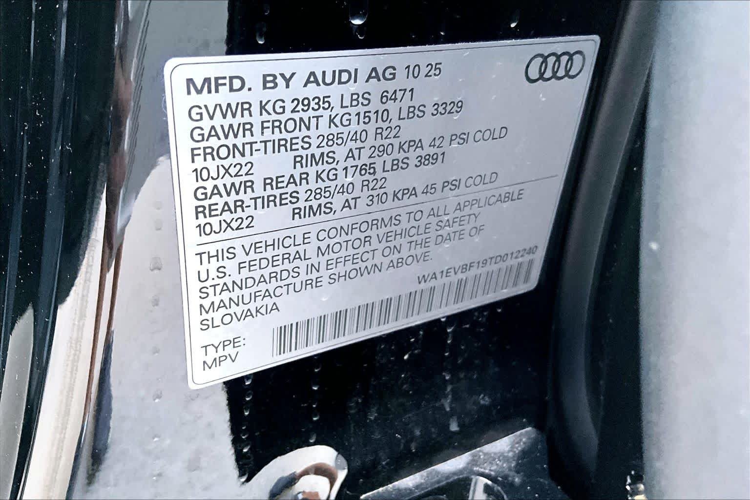 Used 2026 Mythos Black Metallic Audi Premium Plus image 33