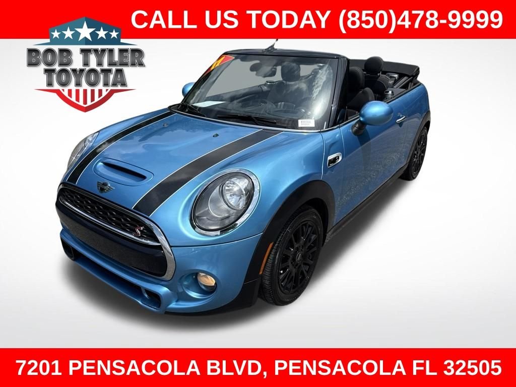 2017 MINI Cooper S Convertible's photo