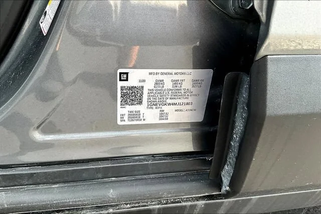 Used 2021 SATIN STEEL METALLIC Chevrolet LT Cloth image 18