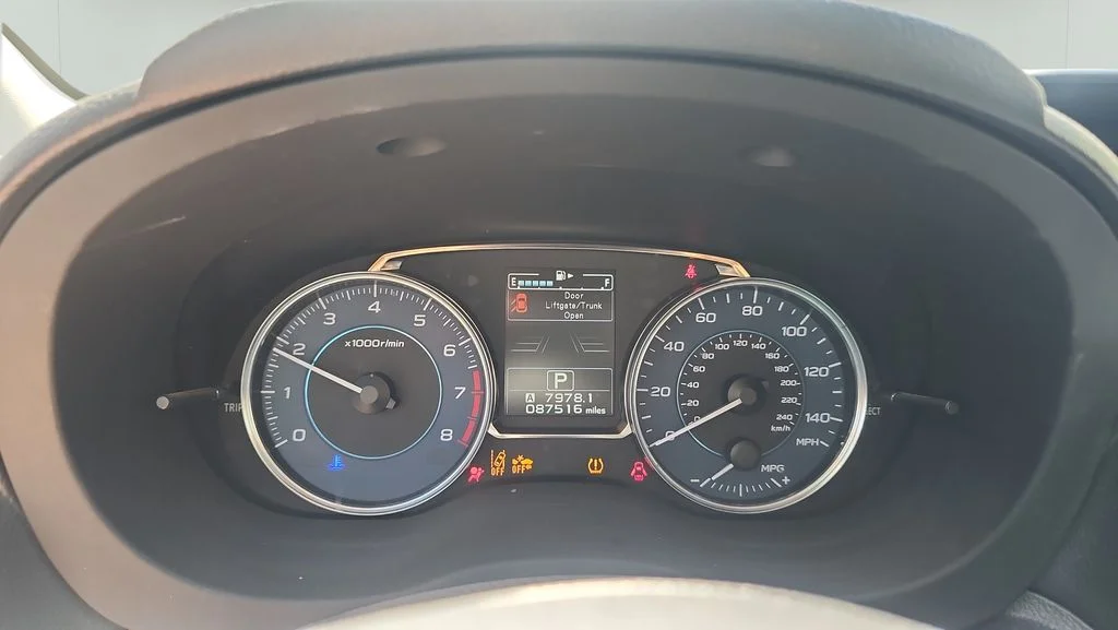 Used 2015 Silver Subaru 2.0i Limited image 10