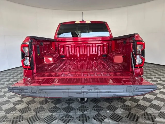 New 2026 Ruby Red Metallic Tinted Clearcoat Ford XLT image 19