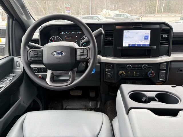 2026 Ford F-550SD — photo 12