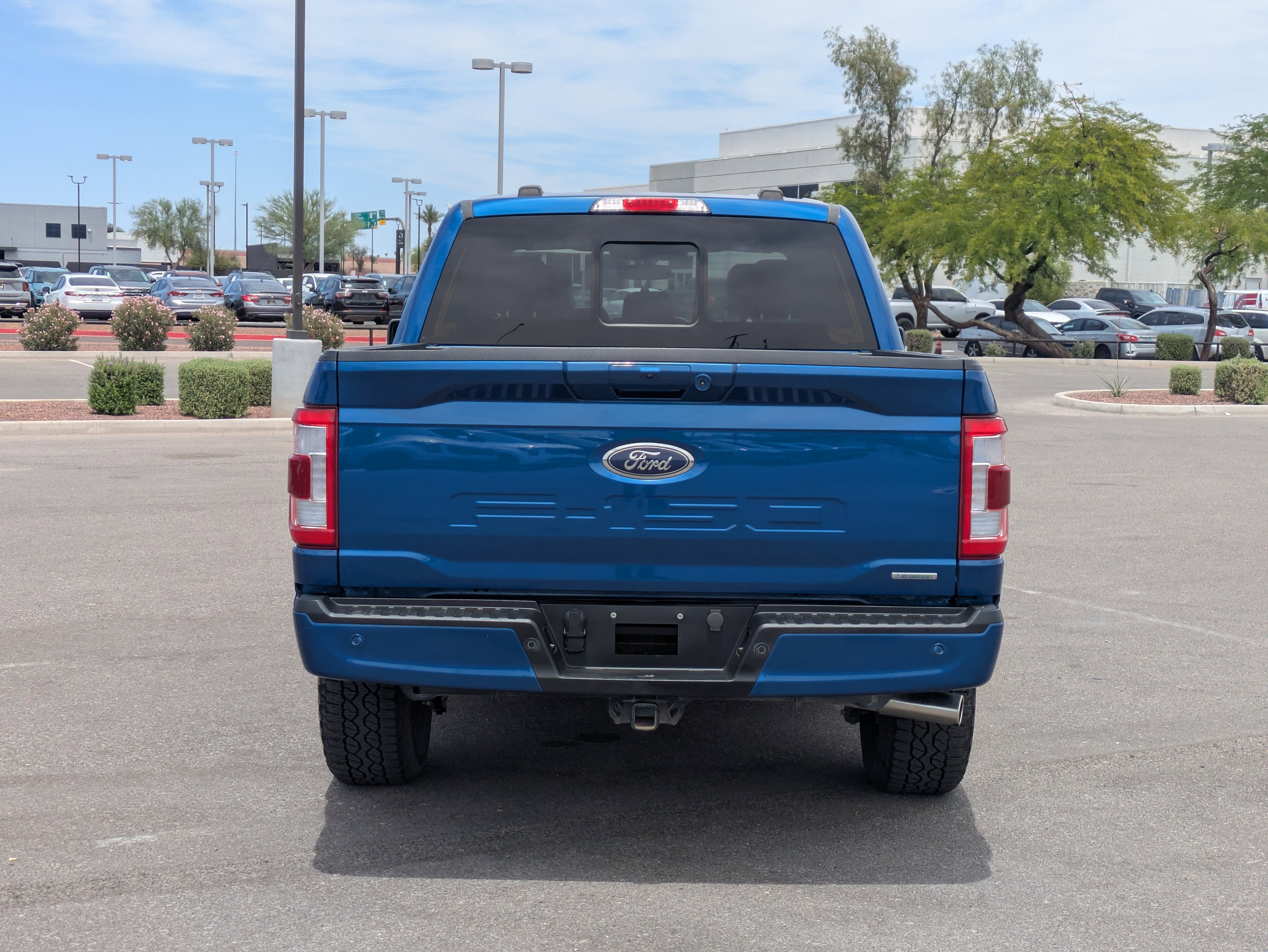 Used 2023 Blue Metallic Ford LARIAT image 4
