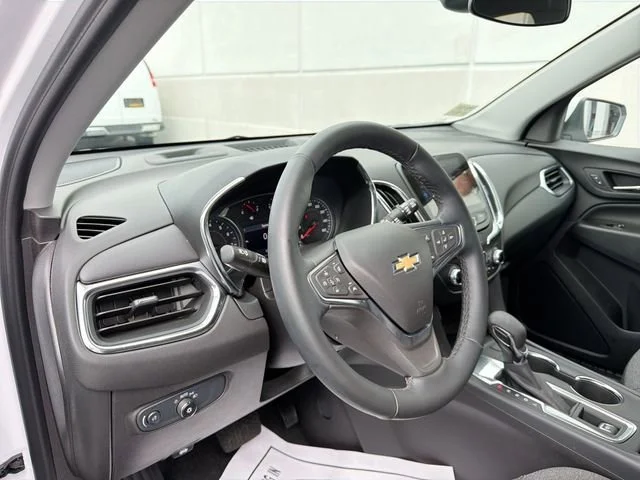 Used 2024 Summit White Chevrolet LT image 10