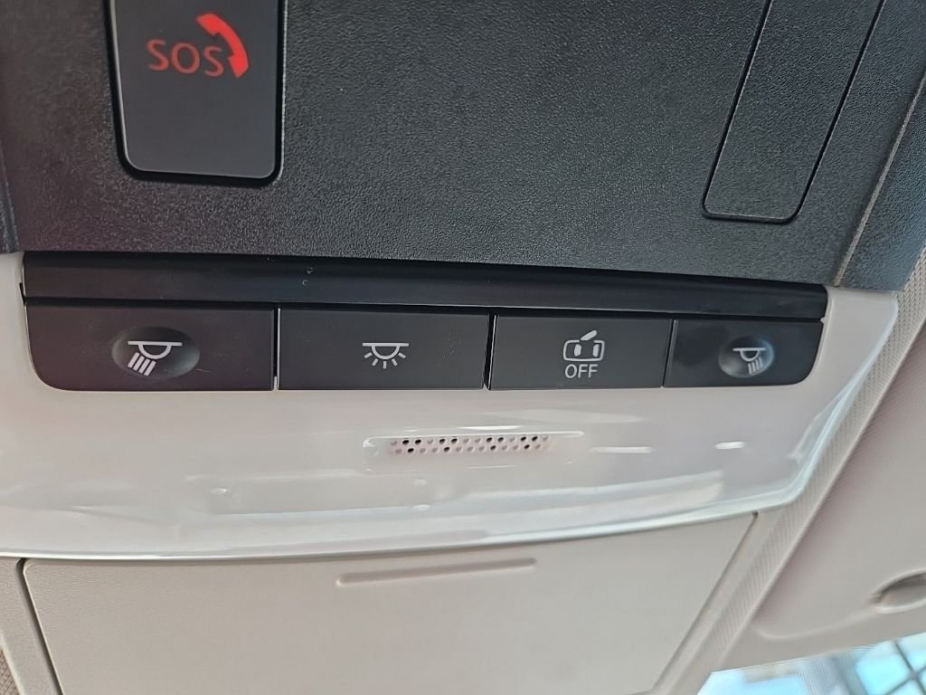 Used 2023 Silver Nissan SV image 66