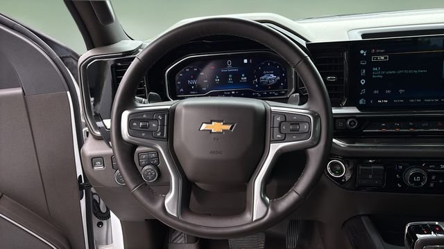 Used 2025 White Chevrolet LTZ image 11