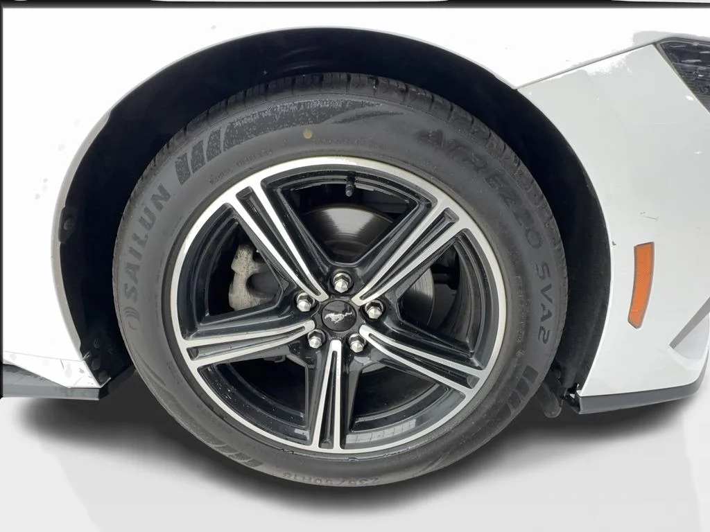 Used 2024 White Ford EcoBoost Premium image 9