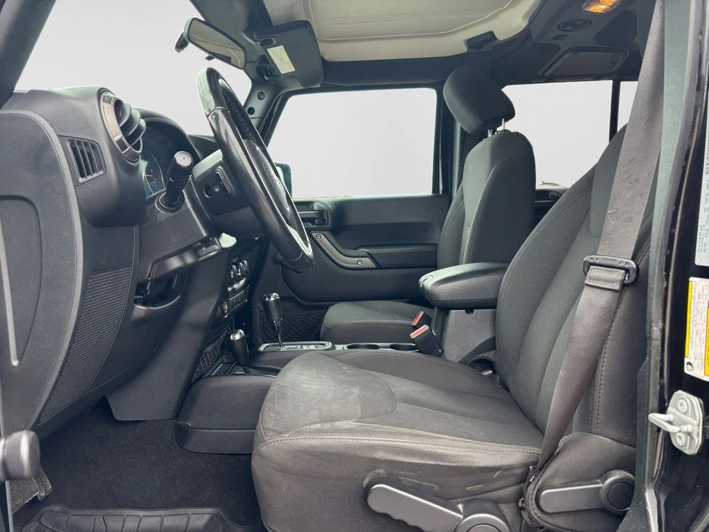 Used 2018 Black Jeep Unlimited Sport image 10