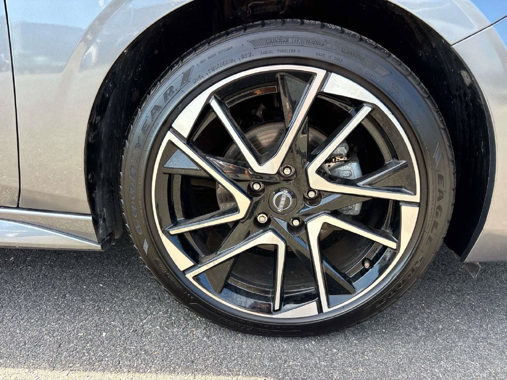 Used 2024 Gray Nissan SR image 31