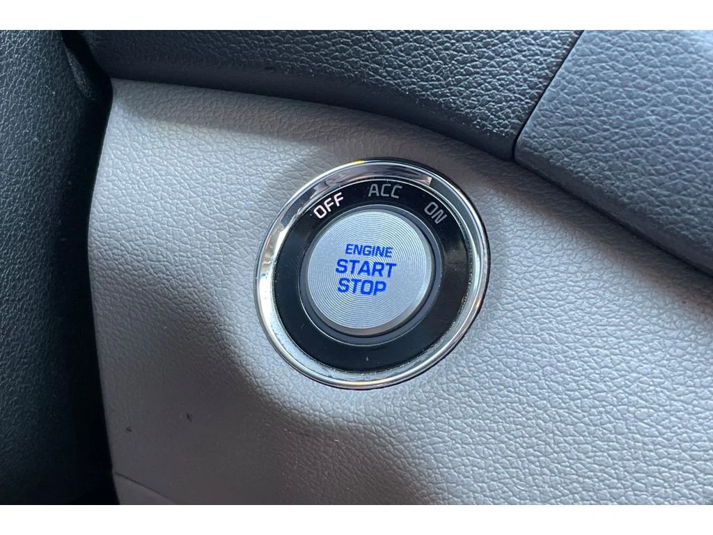 Used 2017 Coliseum Gray Hyundai Sport image 33