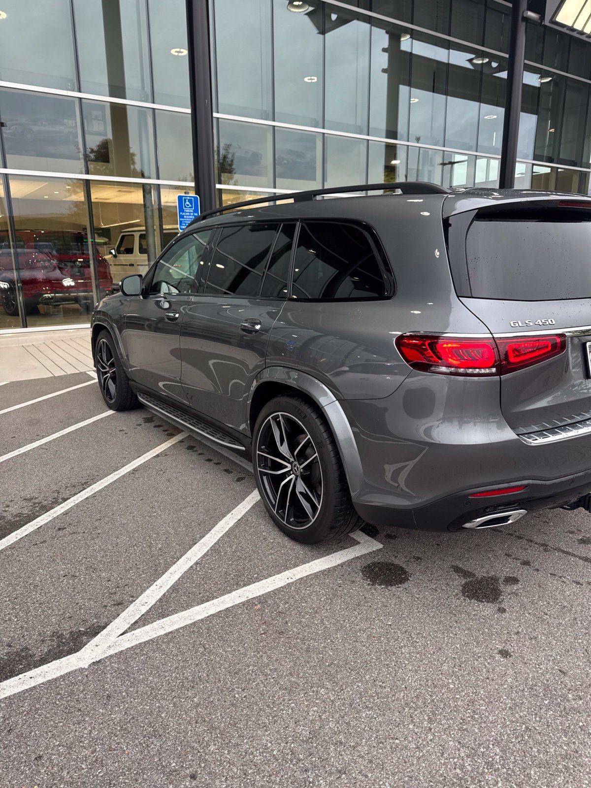 Certified Used 2022 Selenite Gray Metallic Mercedes-Benz GLS 450 image 5
