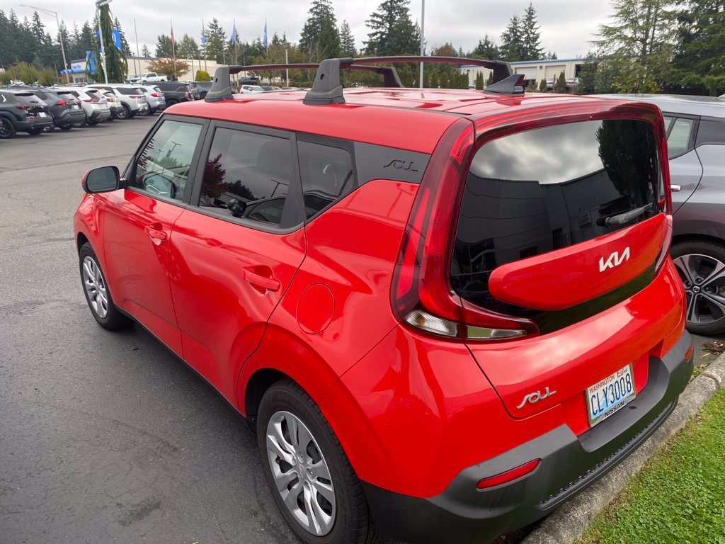 Used 2022 Red Kia LX image 3