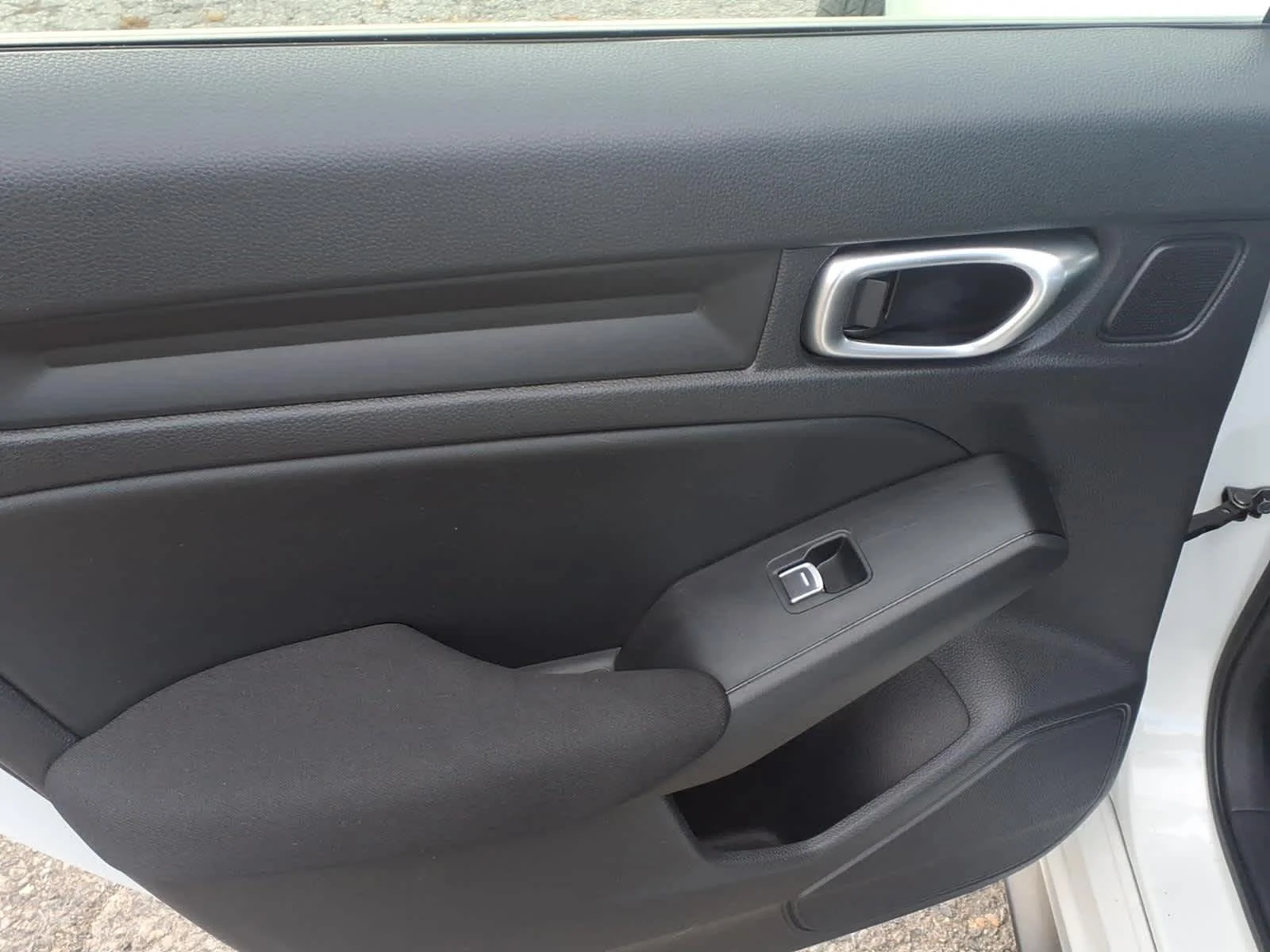 2024 Honda Civic Hatchback LX - Photo 11