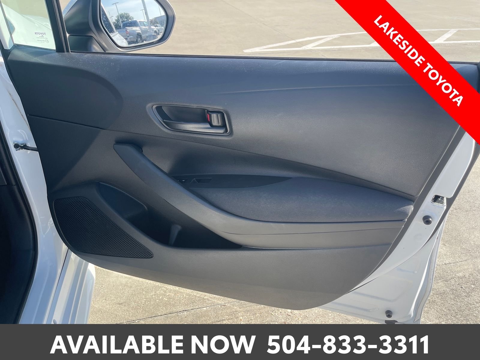 Used 2023 White Toyota LE image 17