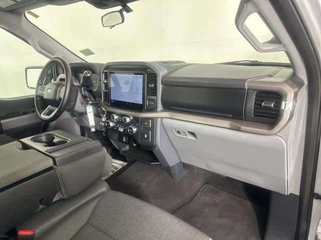 Used 2025 Whi/white Ford XLT image 12