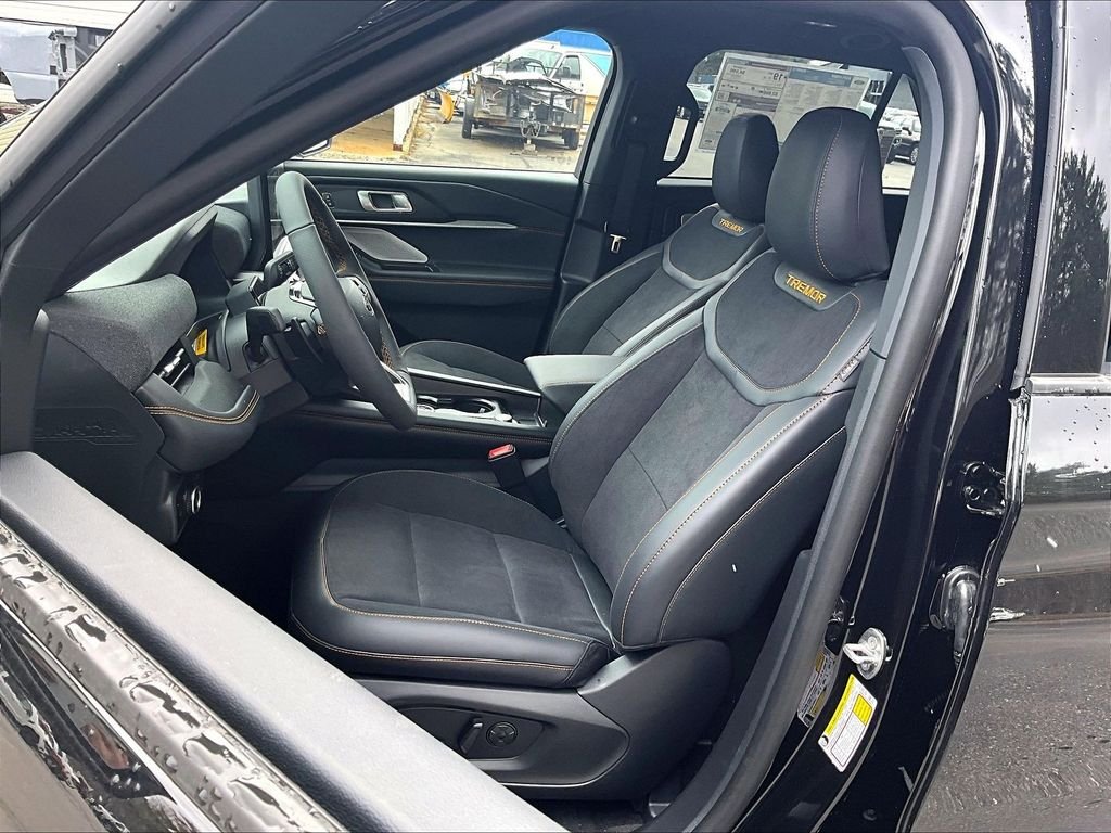 2026 Ford Explorer — photo 10