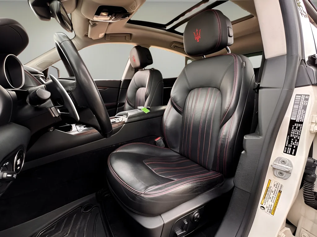 Used 2017 Black Maserati S image 7