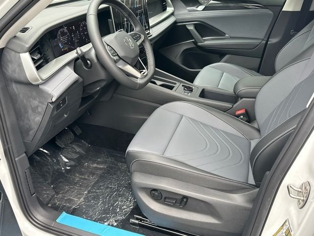 New 2026 Pure White Volkswagen 2.0T SE image 9