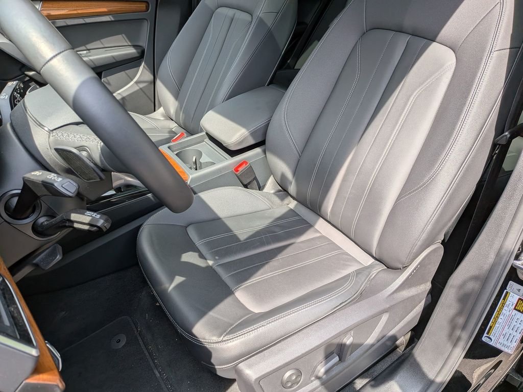 Used 2023 Black Audi 40 Premium image 13