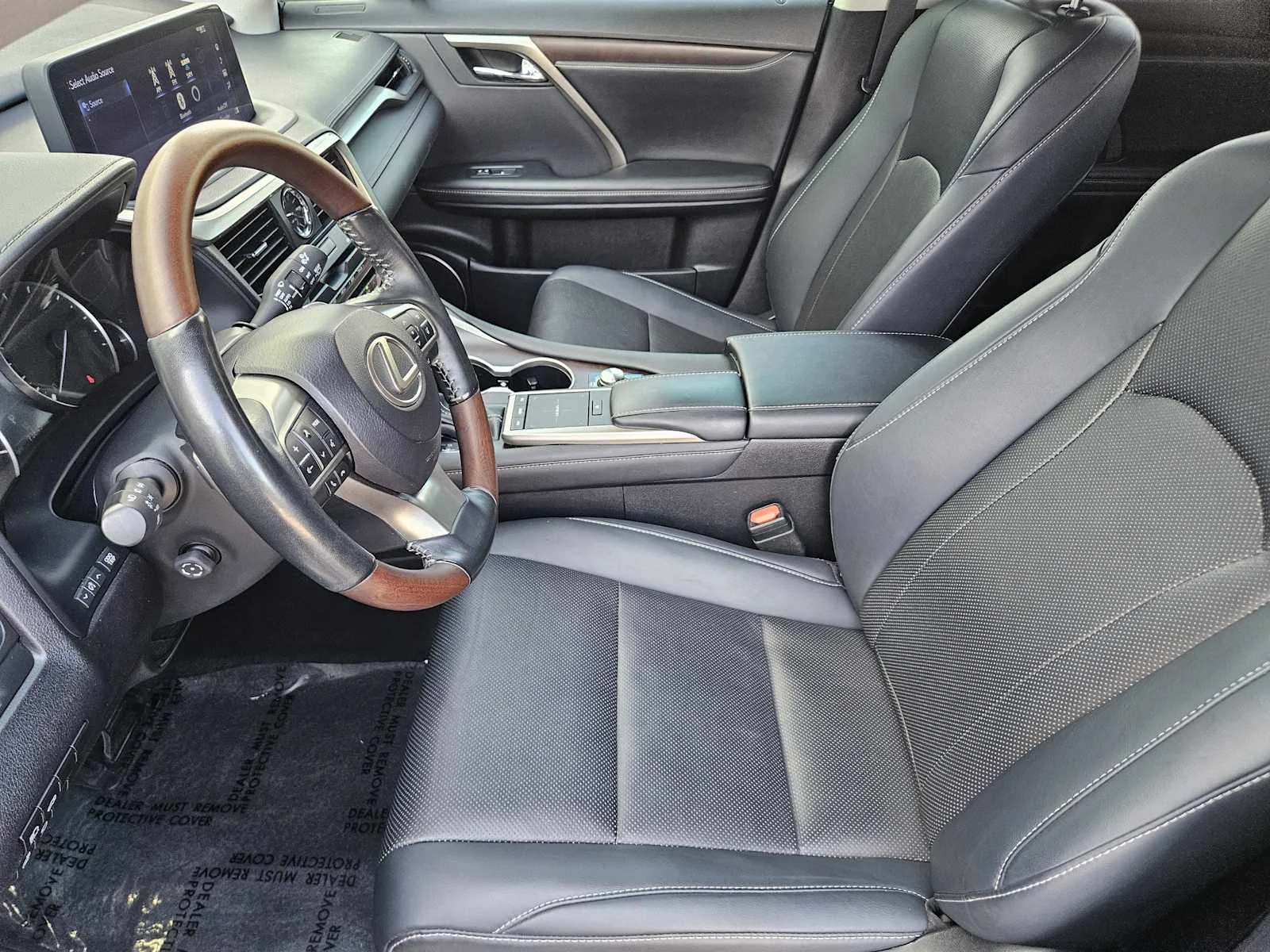 Certified Used 2021 CAVIAR Lexus  image 8